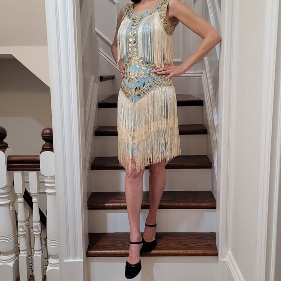Stunning Roaring 1920s Dress. Sequins and Fringe. Turquoise, Gold, and Ivory. S. - Picture 13 of 16
